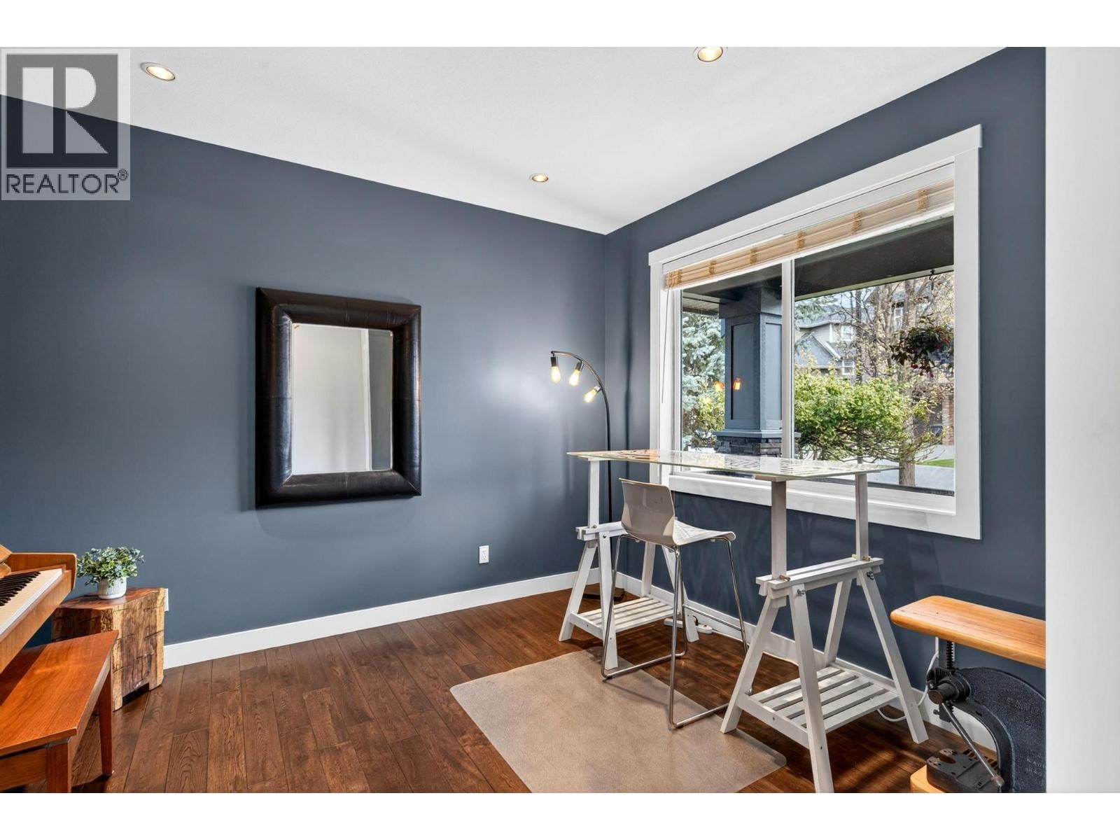 1894 HIDDEN LAKE PLACE Image 23