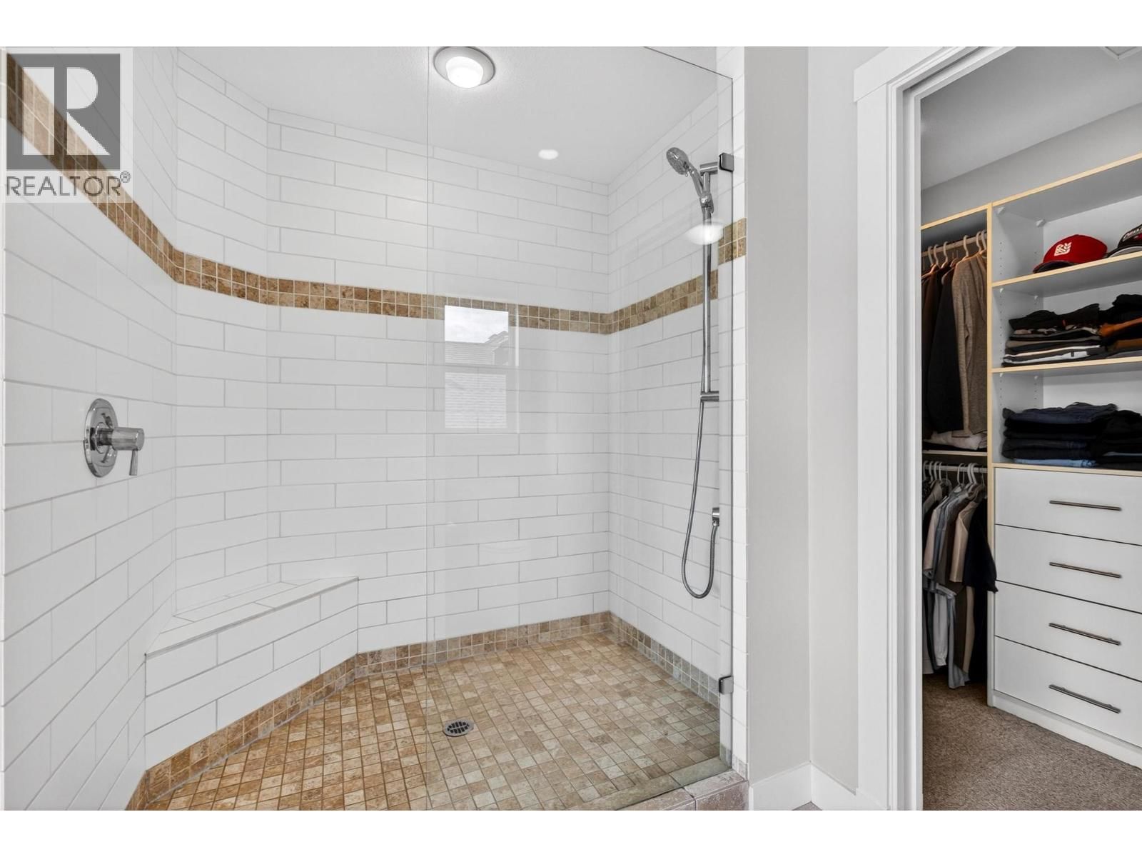 1894 HIDDEN LAKE PLACE Image 37