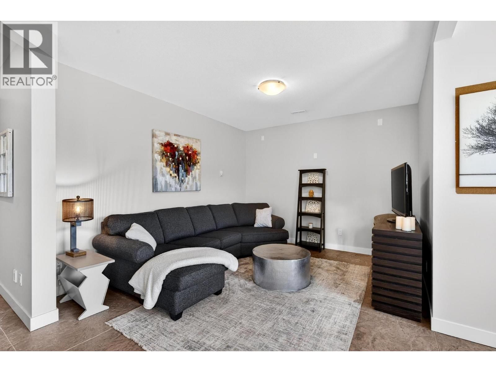 1894 HIDDEN LAKE PLACE Image 43