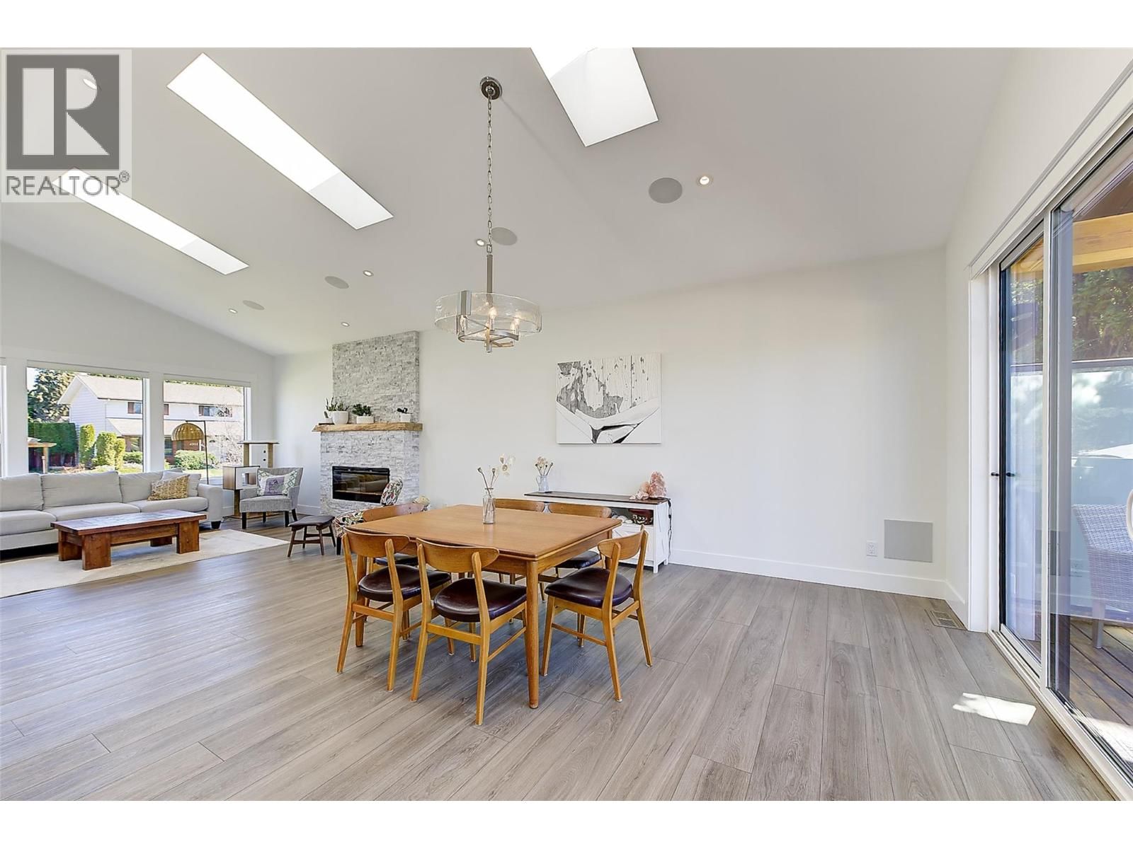 4354 KENSINGTON DRIVE Image 36