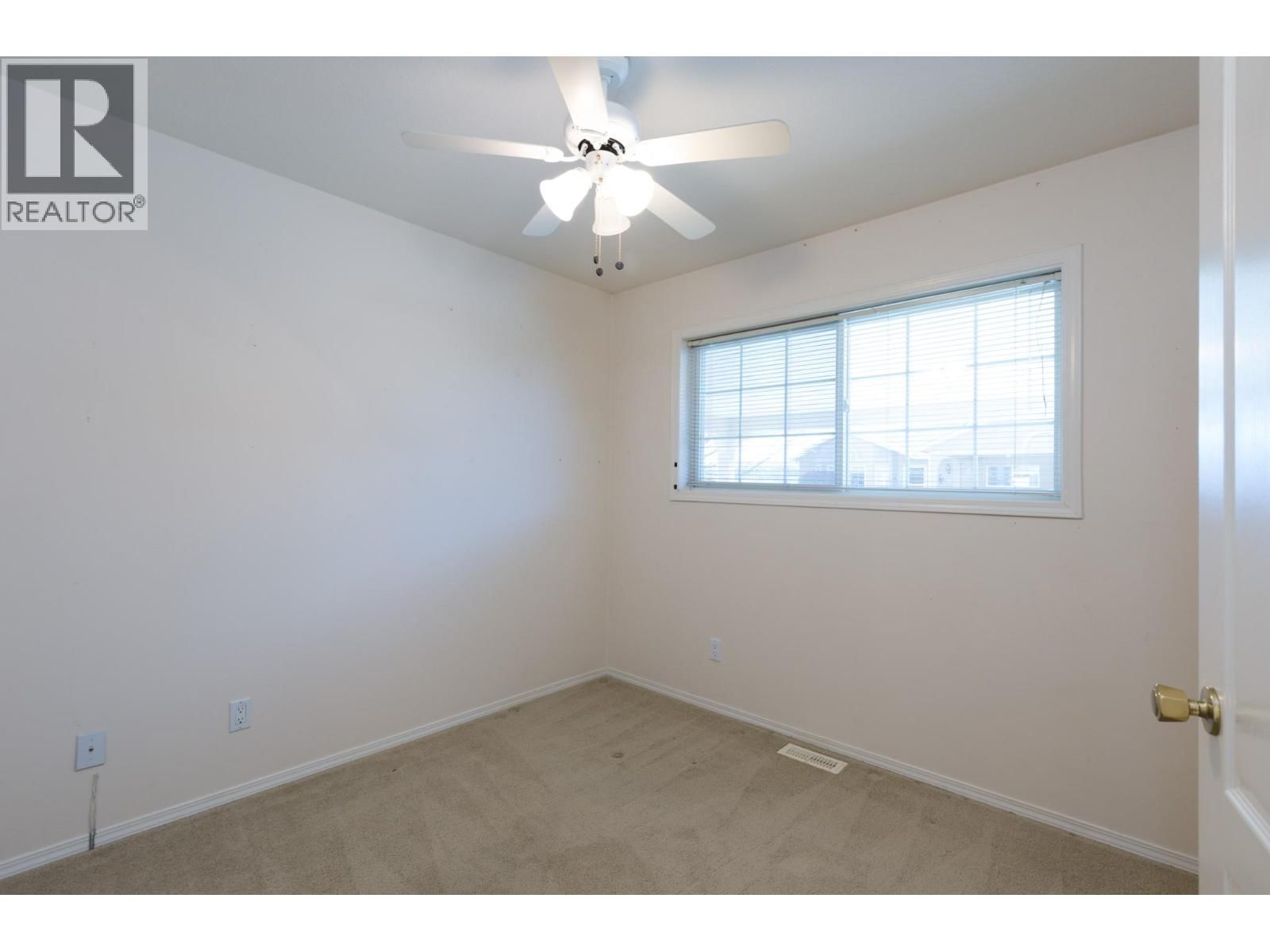 20 - 2210 LOUIE DRIVE Image 11