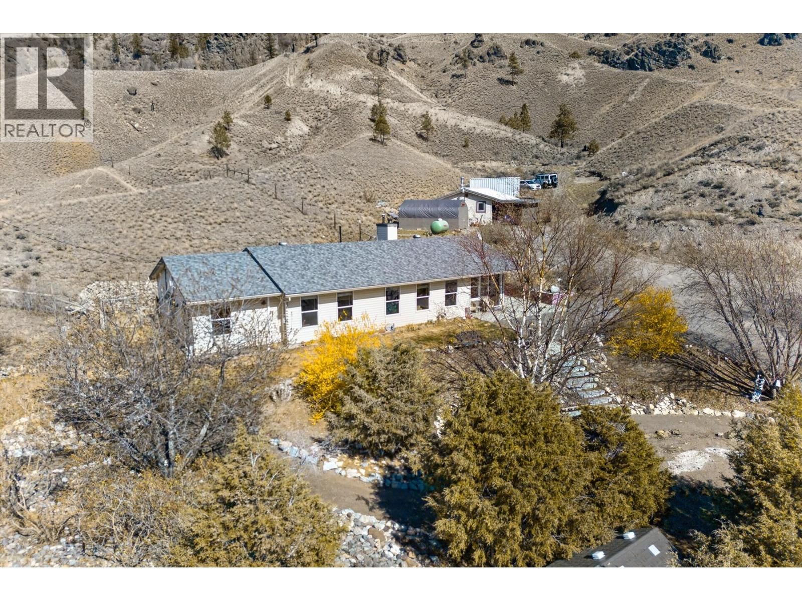 3876 HILLS FRONTAGE ROAD Image 40