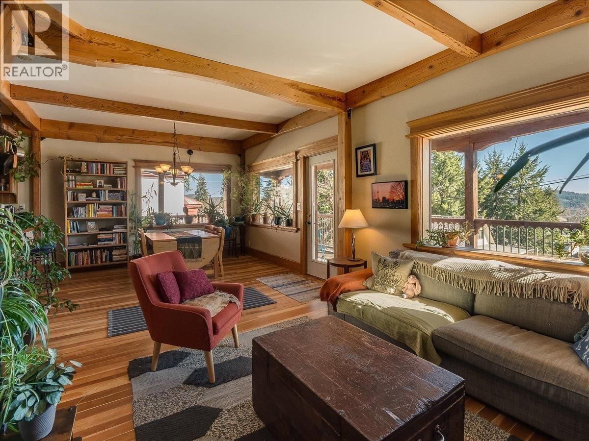 1876 PLANER CRESCENT Image 15