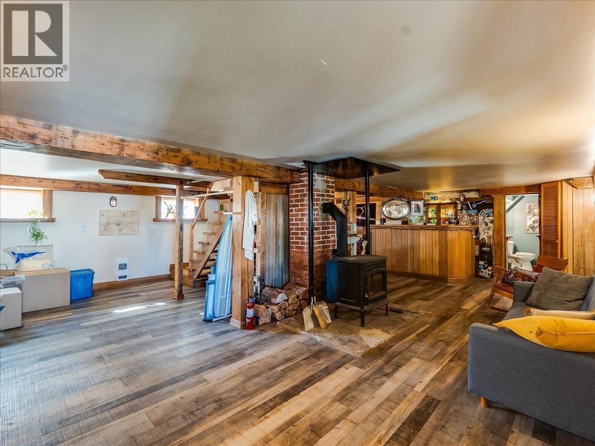 1876 PLANER CRESCENT Image 36