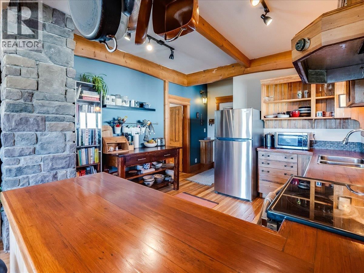 1876 PLANER CRESCENT Image 4