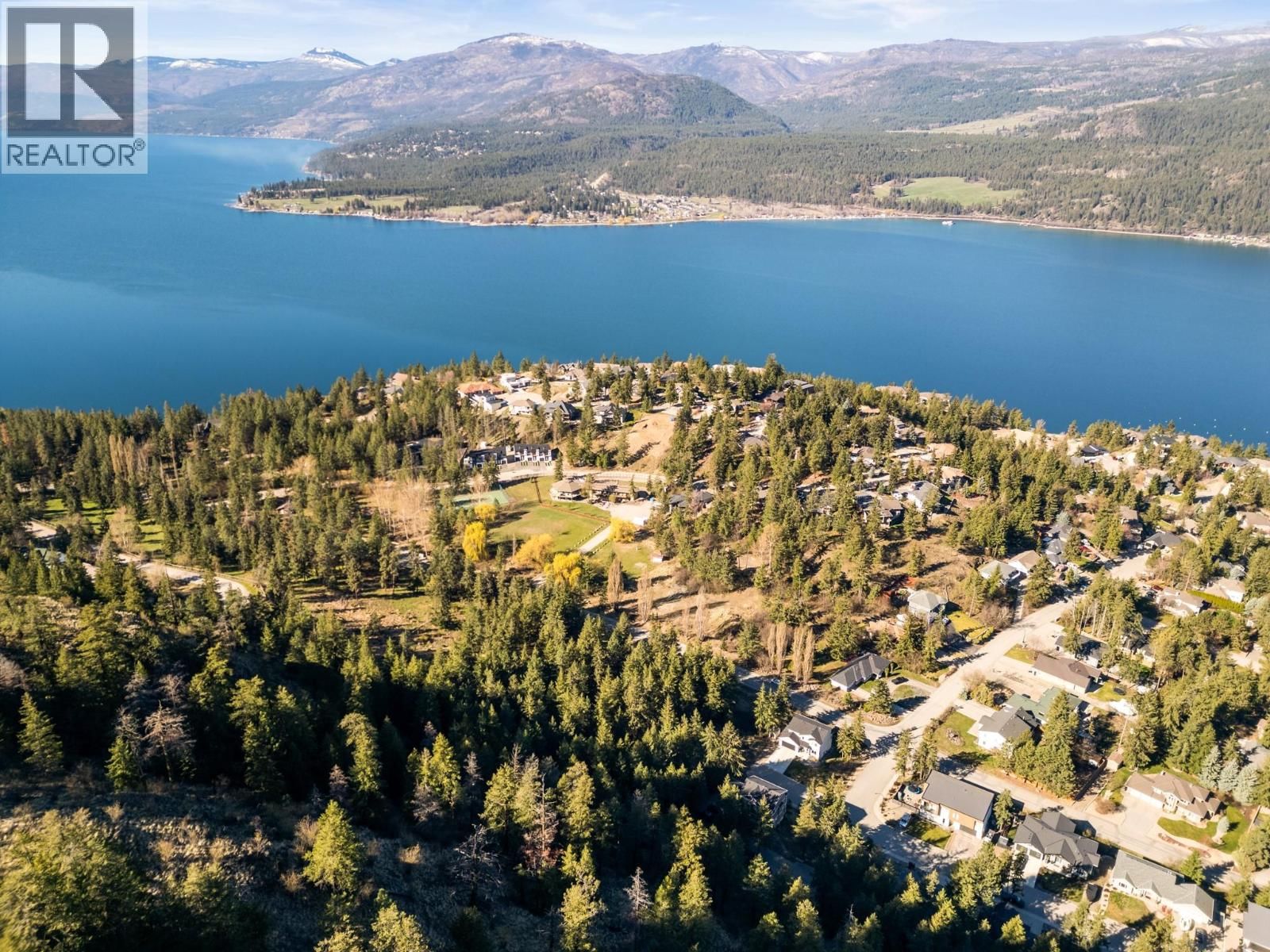 7 GARMISCH ROAD Image 10