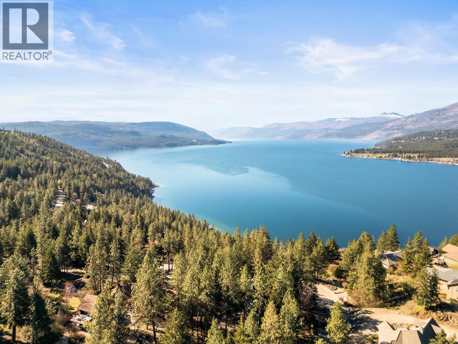 7 GARMISCH ROAD Image 13