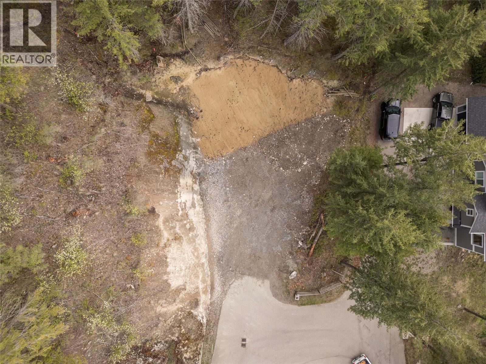 7 GARMISCH ROAD Image 4