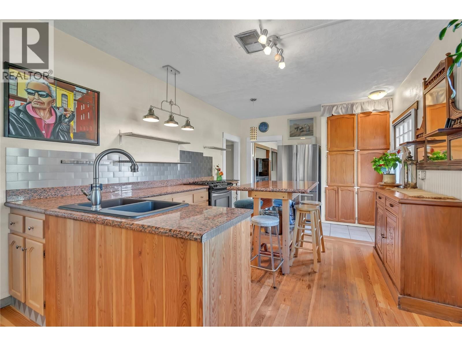 235 MIDDLE BENCH ROAD NORTH Image 5