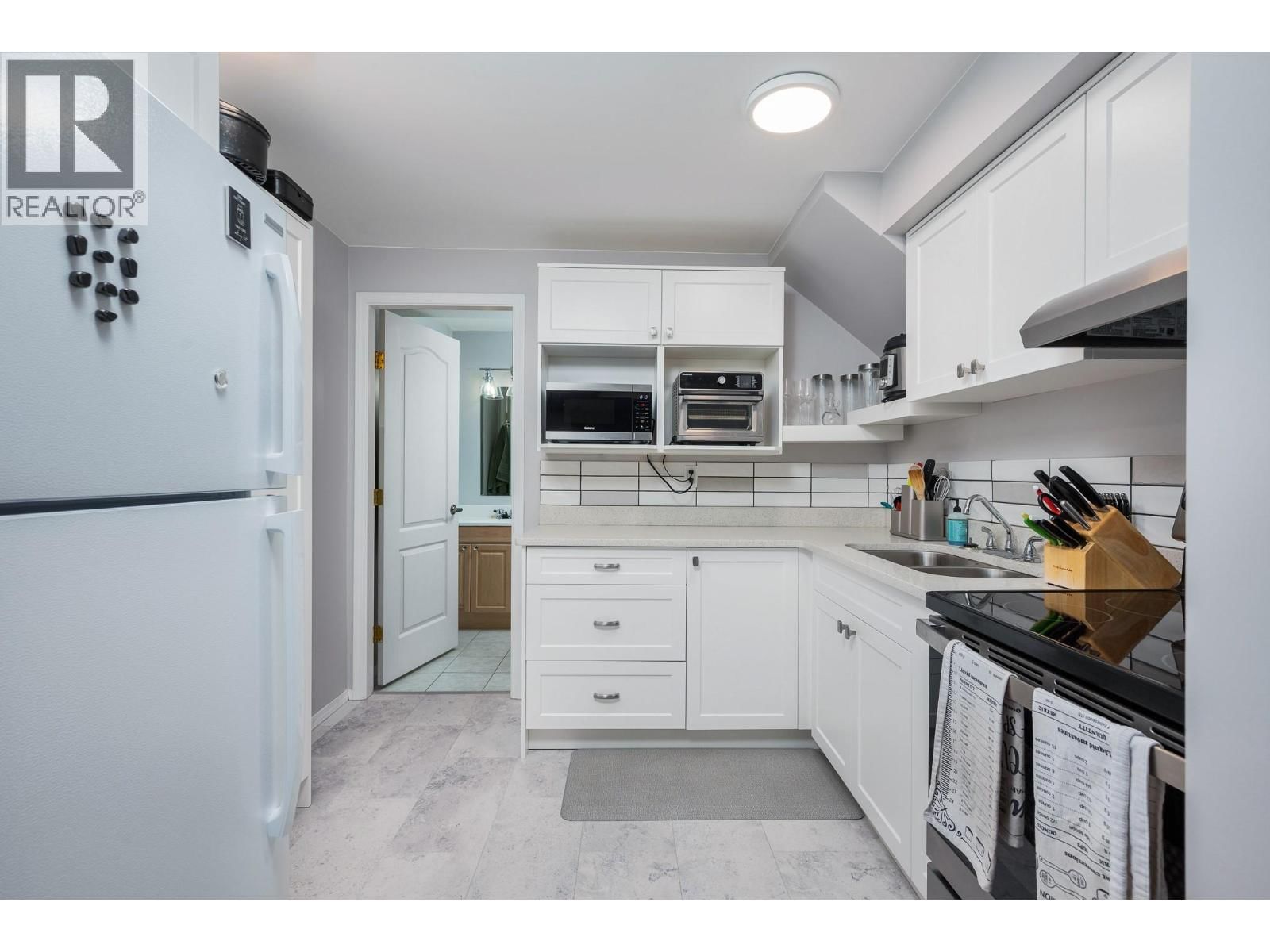 867 MT. GRADY PLACE Image 26