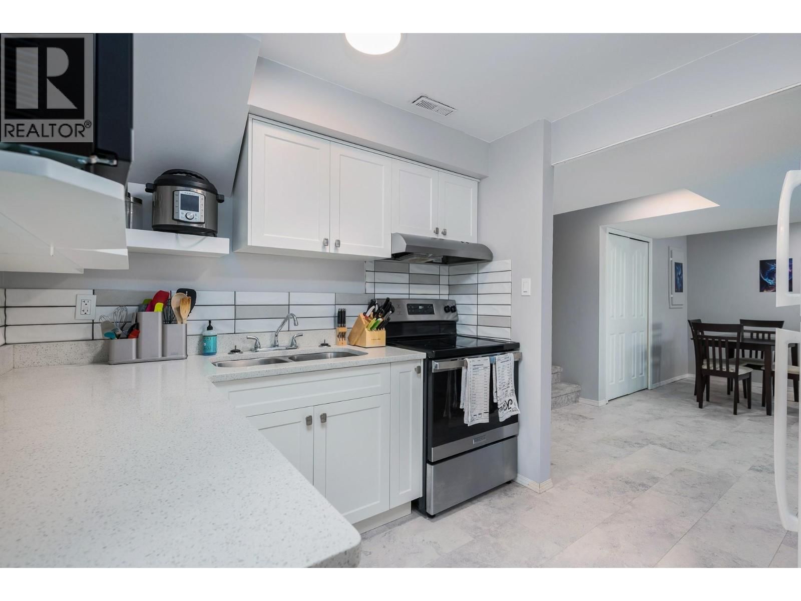 867 MT. GRADY PLACE Image 27