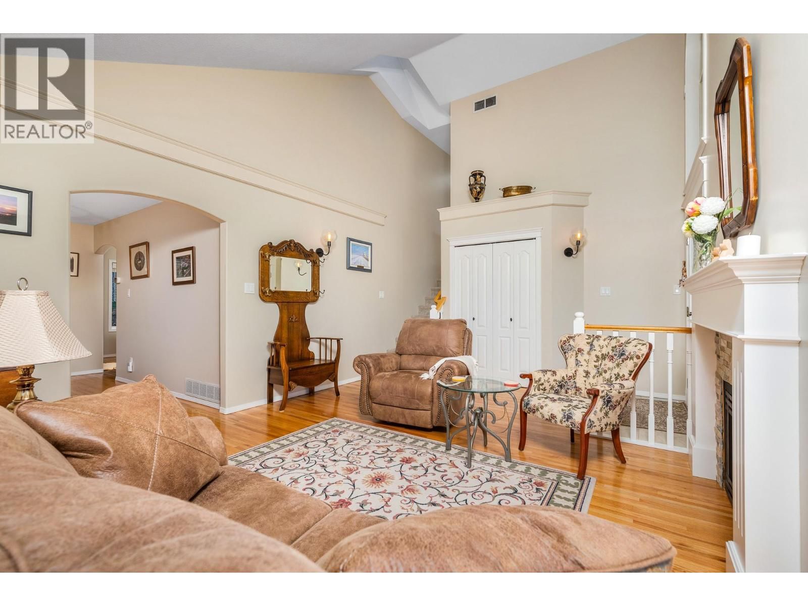 867 MT. GRADY PLACE Image 6