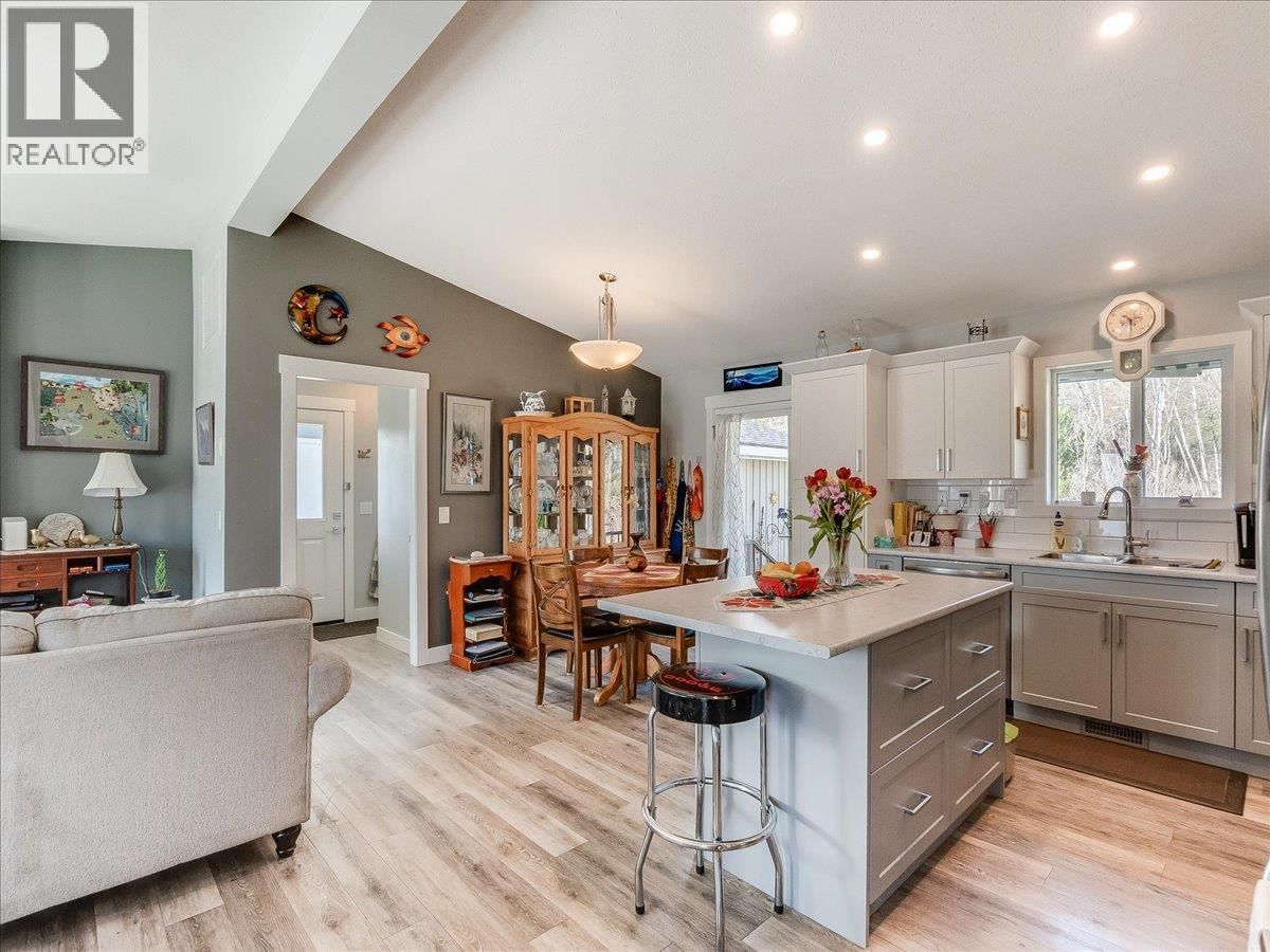 4008 16TH AVENUE Image 33