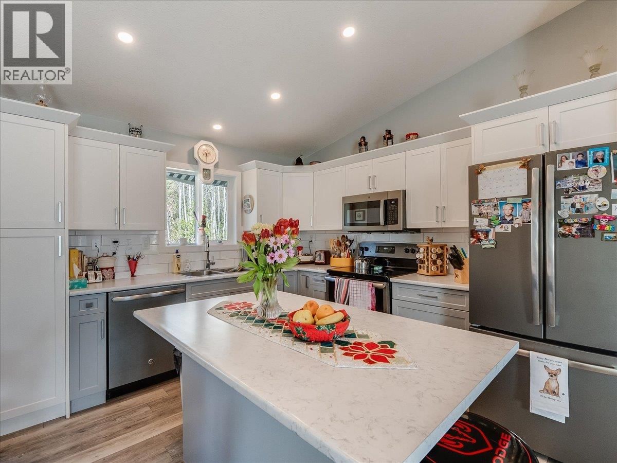 4008 16TH AVENUE Image 35