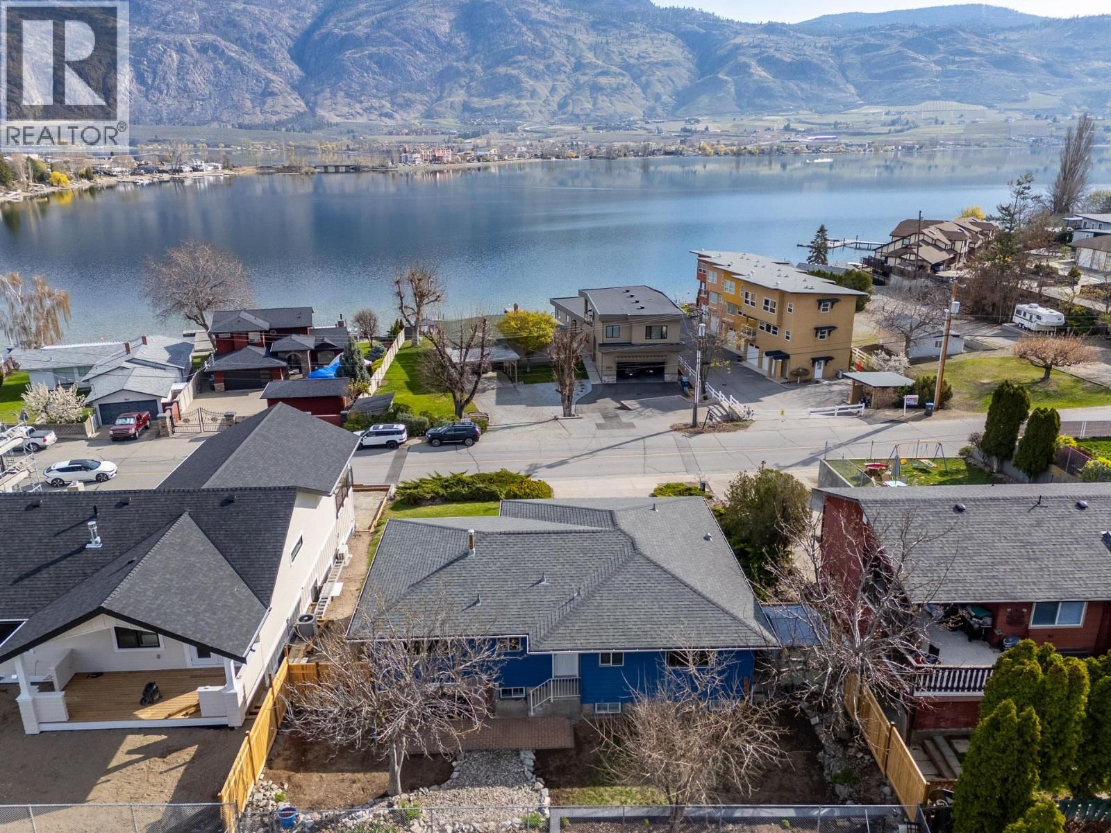 5806 Oleander Drive, Osoyoos, British Columbia V0H 1V1