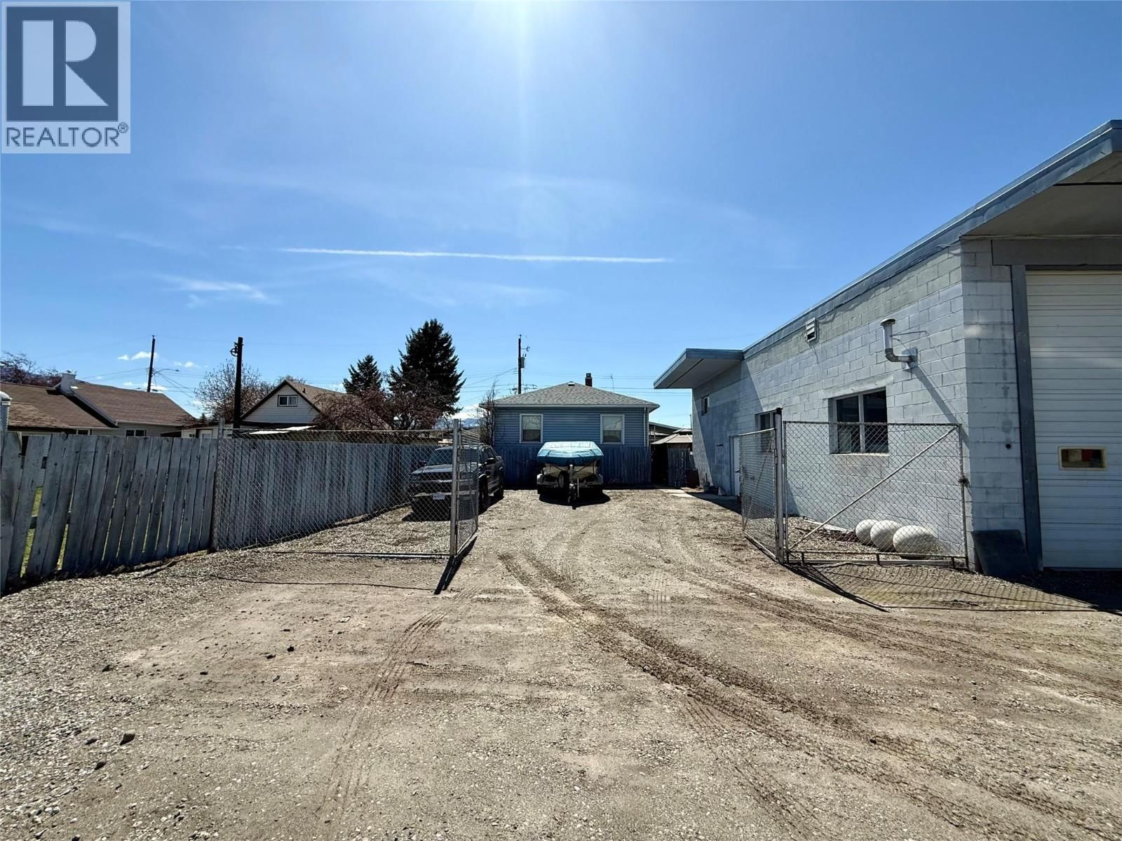 1418 5 STREET NORTH Image 3