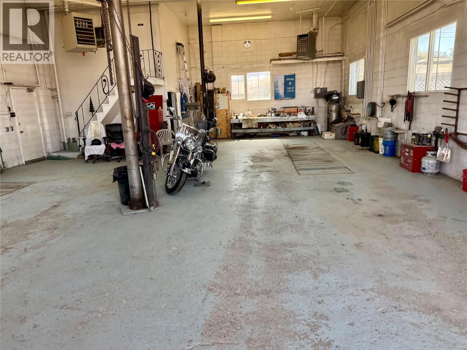 1418 5 STREET NORTH Image 5