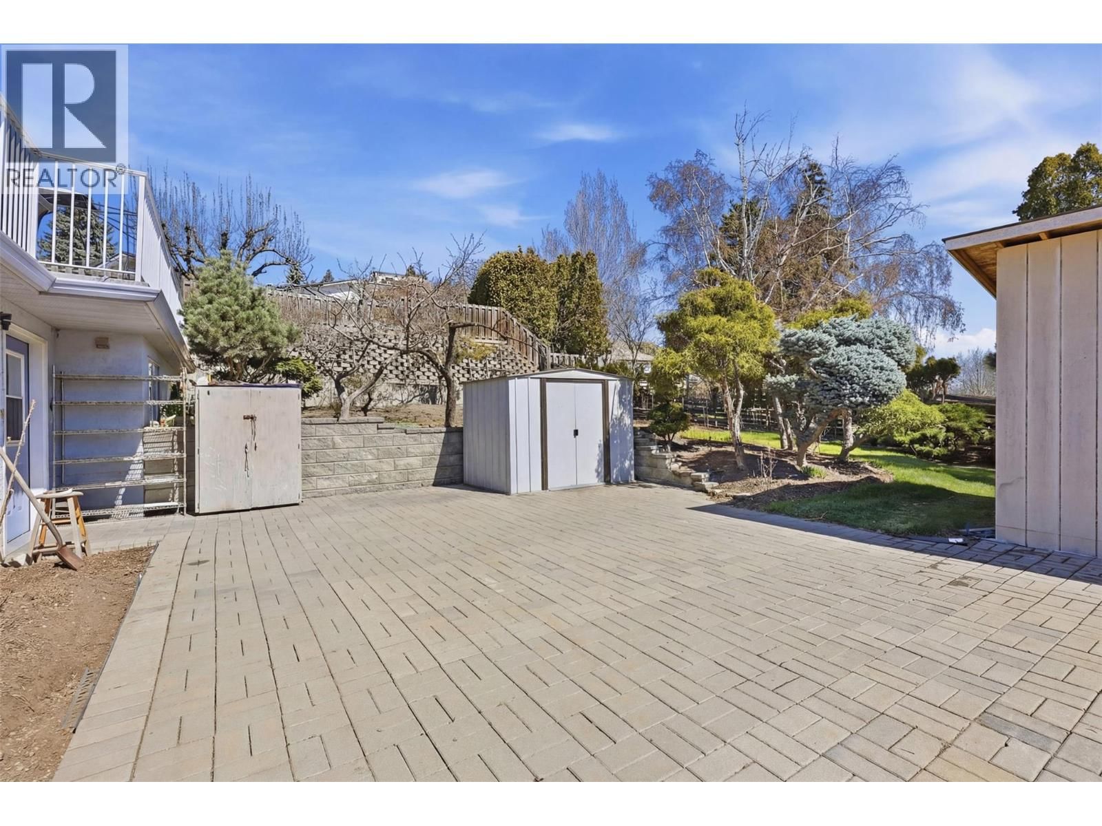 1515 CASCADE STREET Image 46