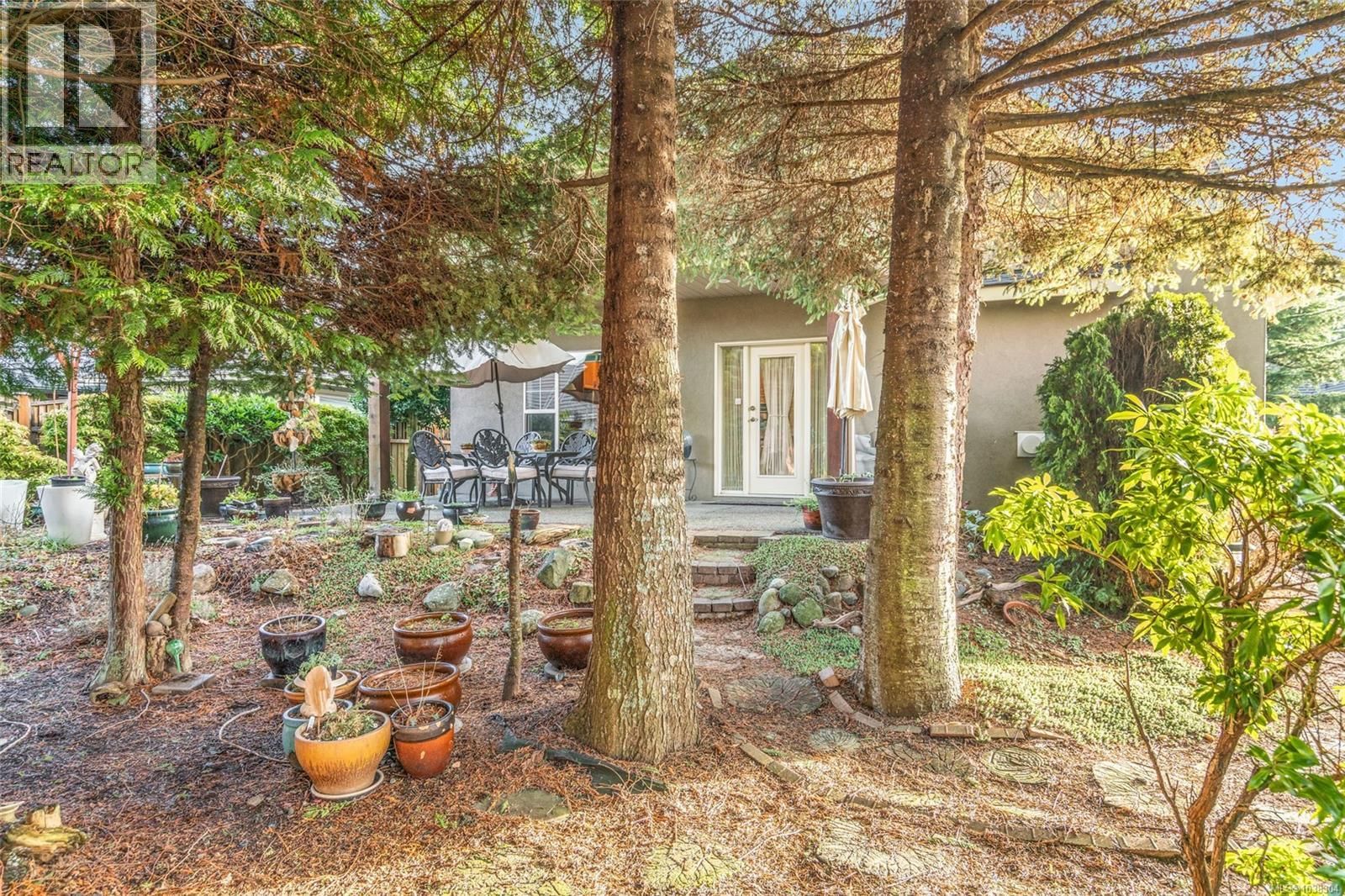 550 Falcon Court property photo