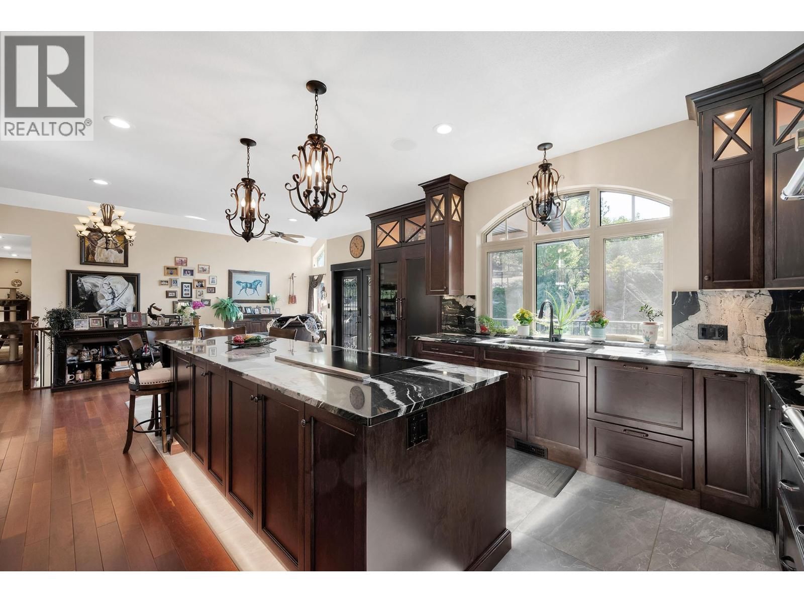 5833 TODD ROAD Image 19