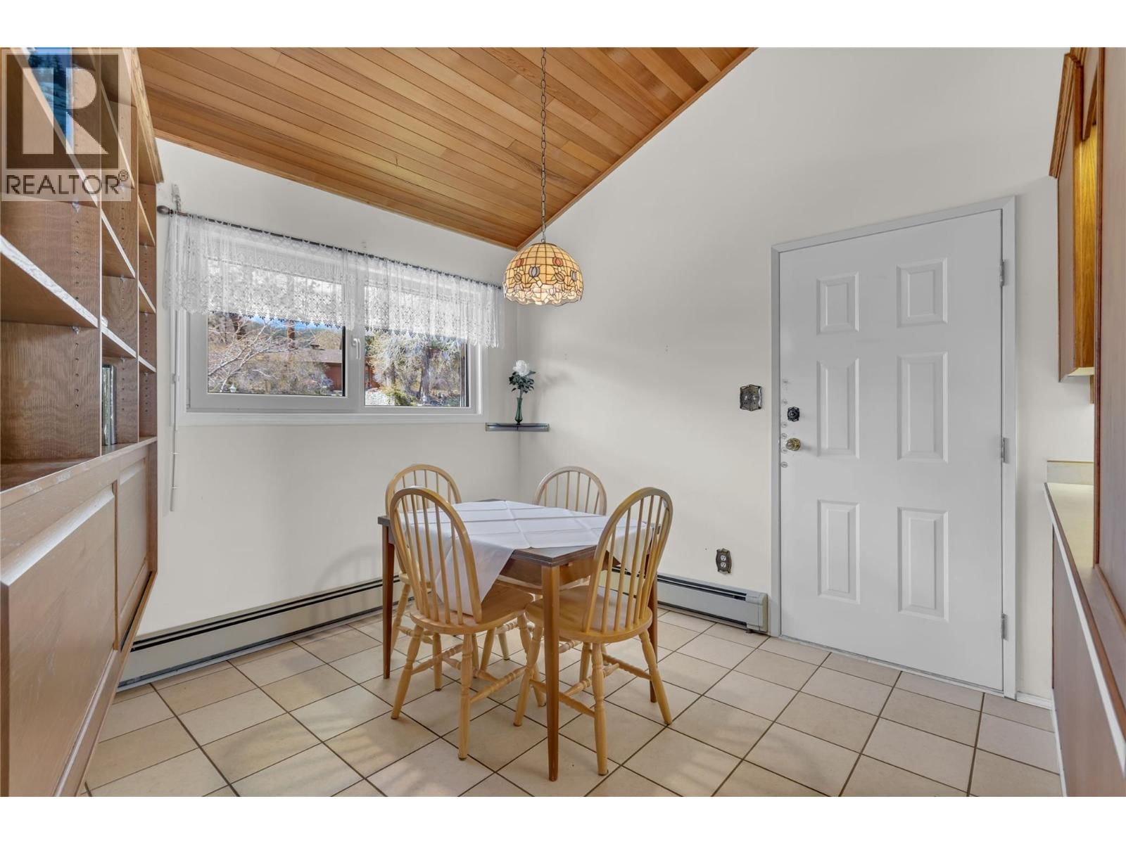 3915 TREPANIER HEIGHTS AVENUE Image 11