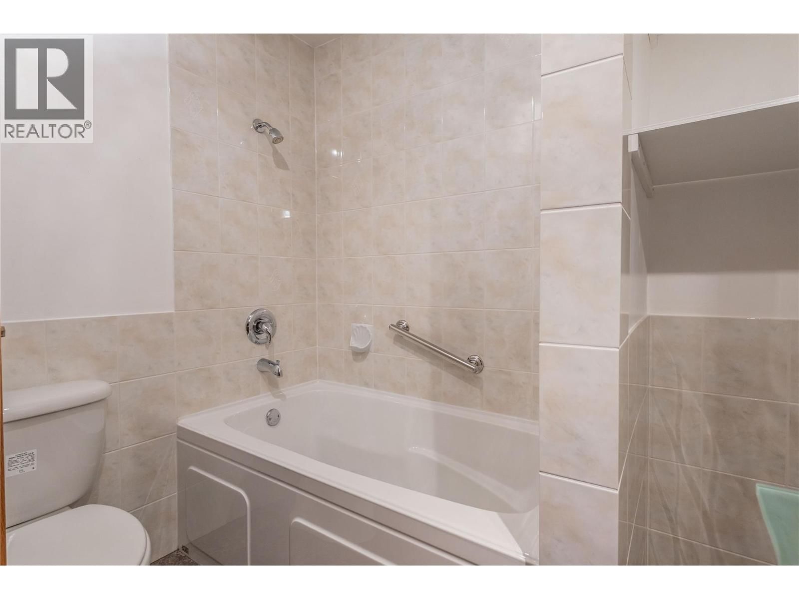 3915 TREPANIER HEIGHTS AVENUE Image 24