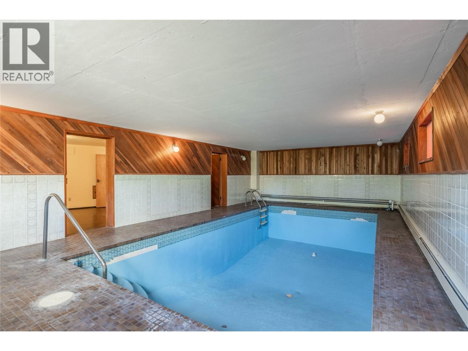 3915 TREPANIER HEIGHTS AVENUE Image 28