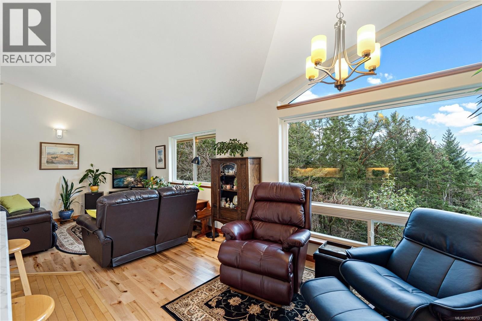 1990 Rena Road property photo