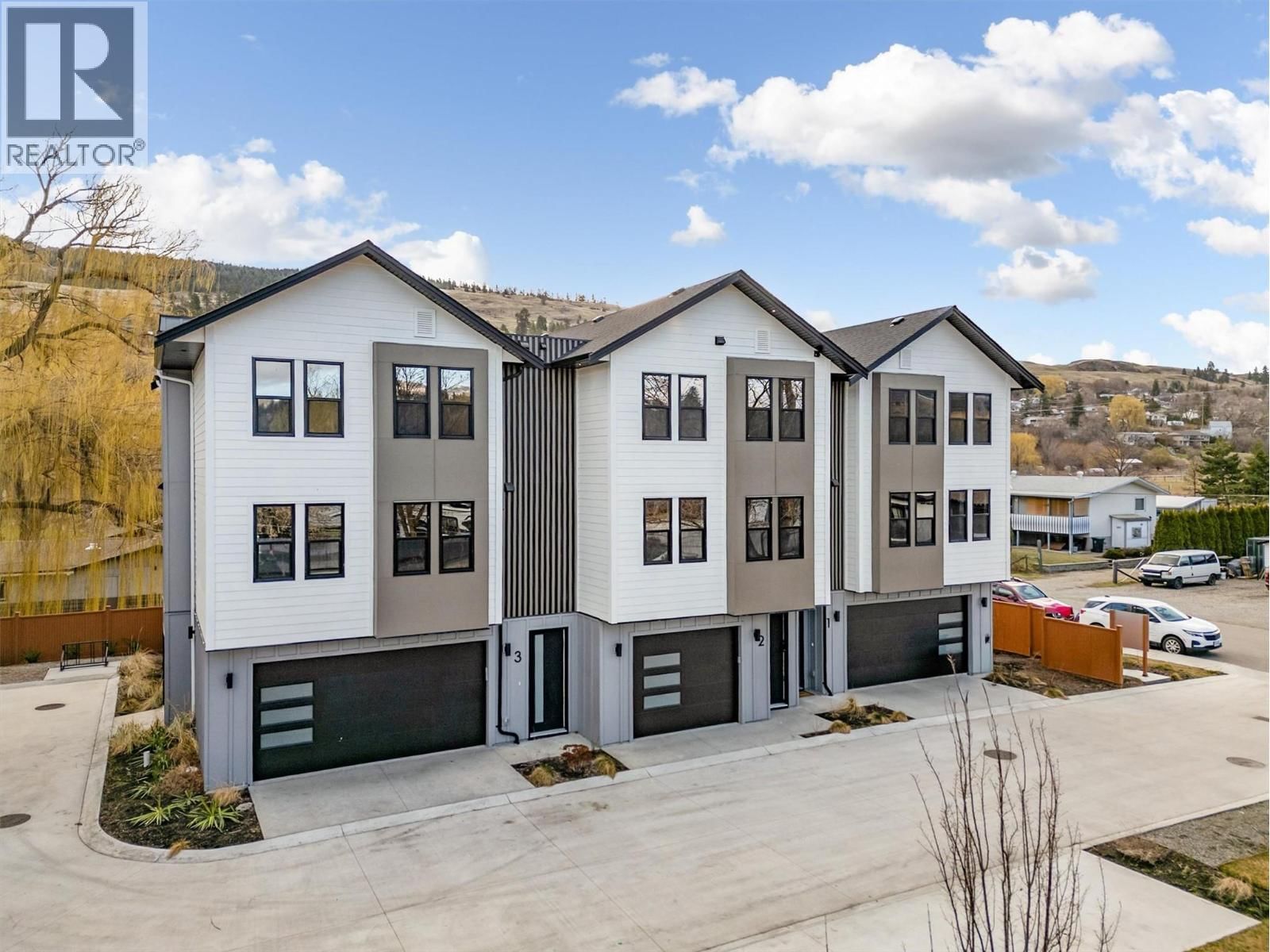 3 - 3590 REDECOPP ROAD Image 1