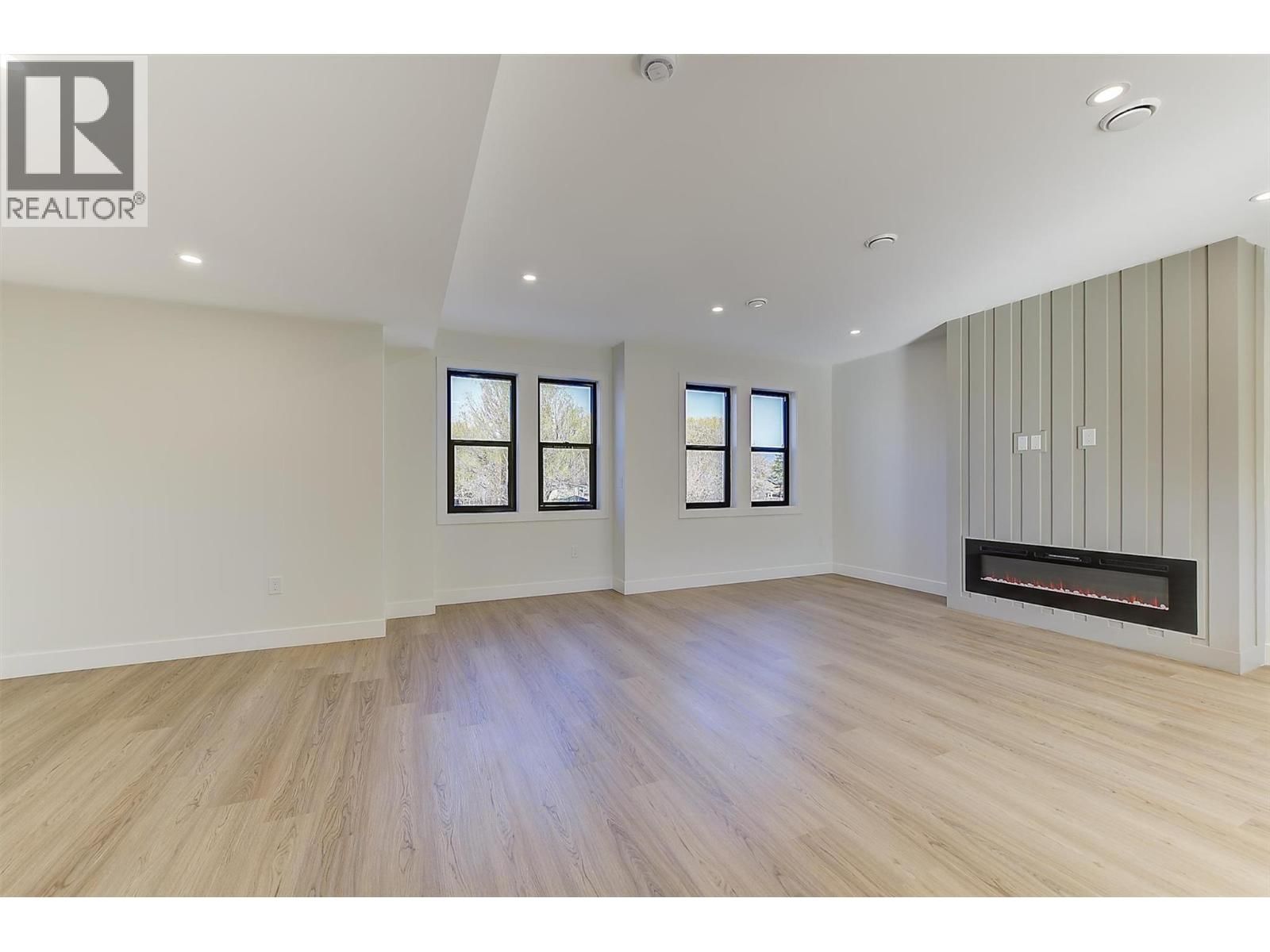 3 - 3590 REDECOPP ROAD Image 16