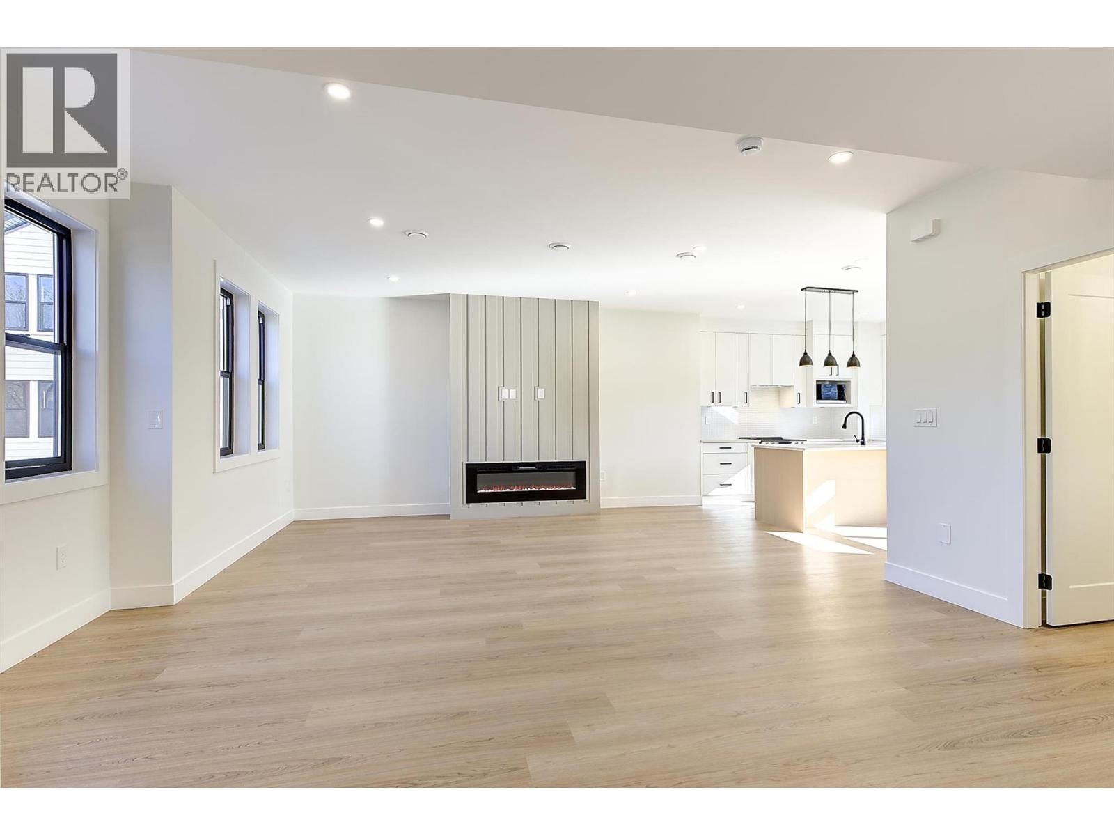 3 - 3590 REDECOPP ROAD Image 2