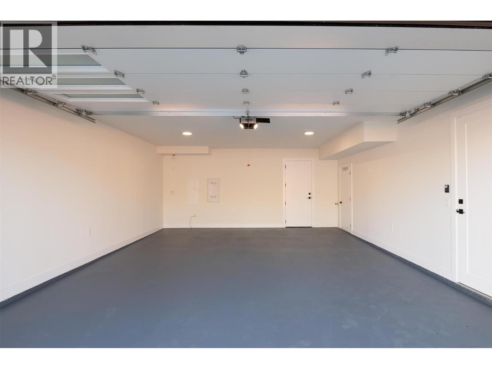 3 - 3590 REDECOPP ROAD Image 35