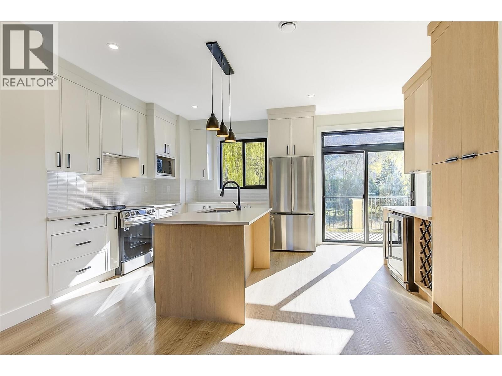 3 - 3590 REDECOPP ROAD Image 6