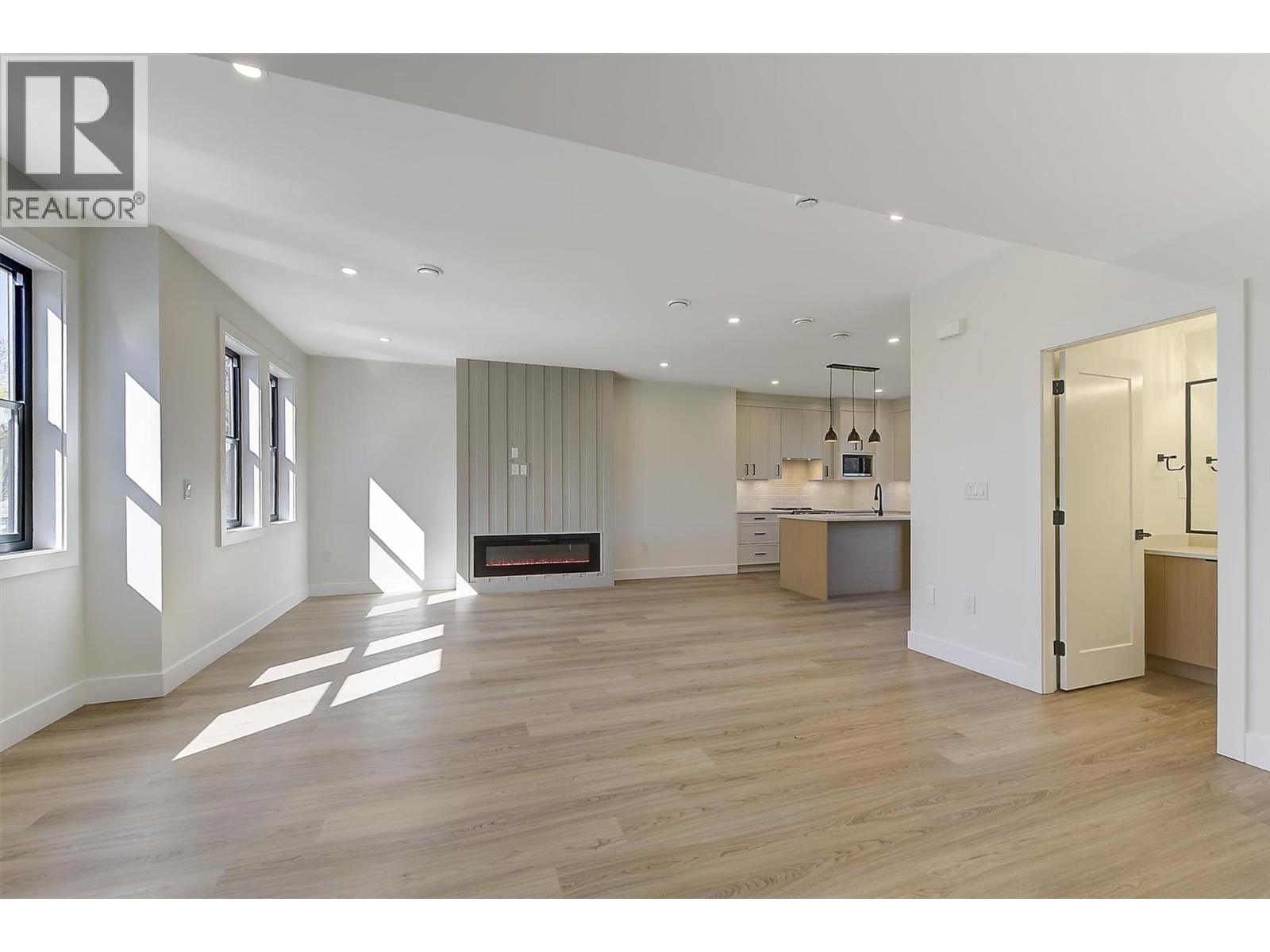 4 - 3590 REDECOPP ROAD Image 3