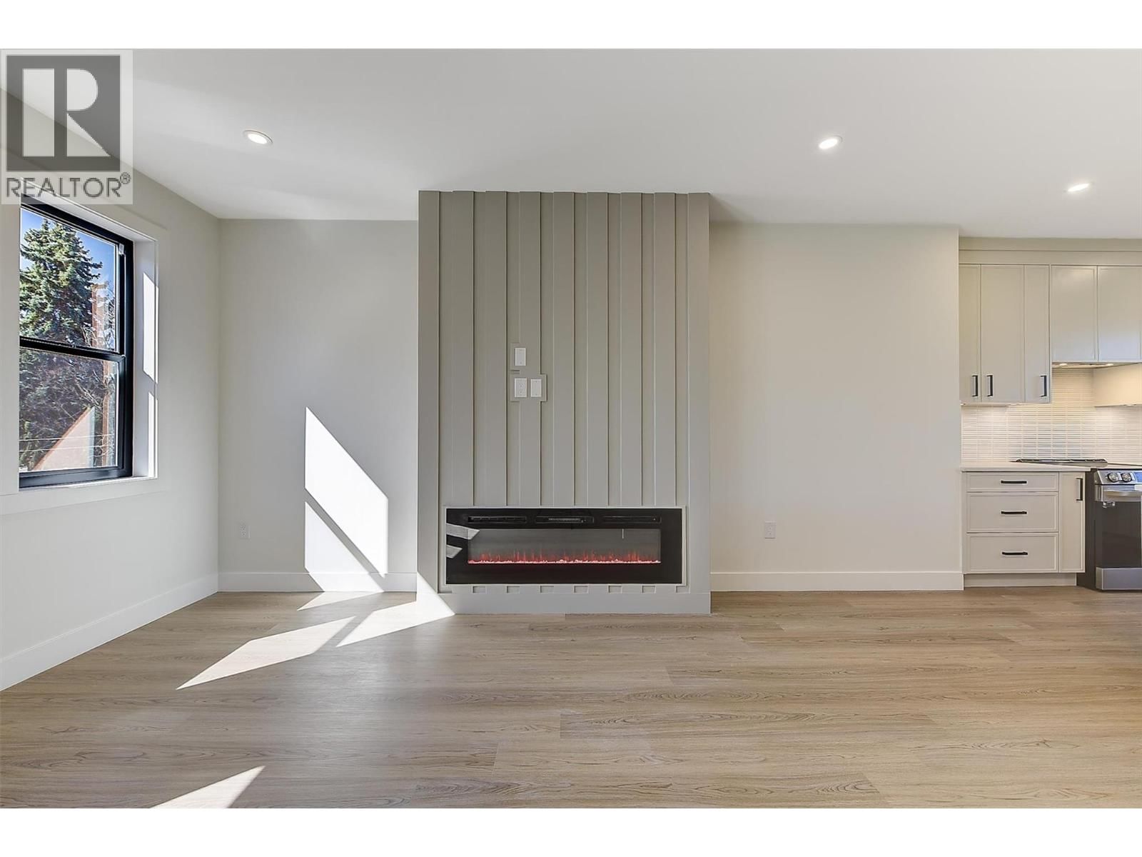 4 - 3590 REDECOPP ROAD Image 5