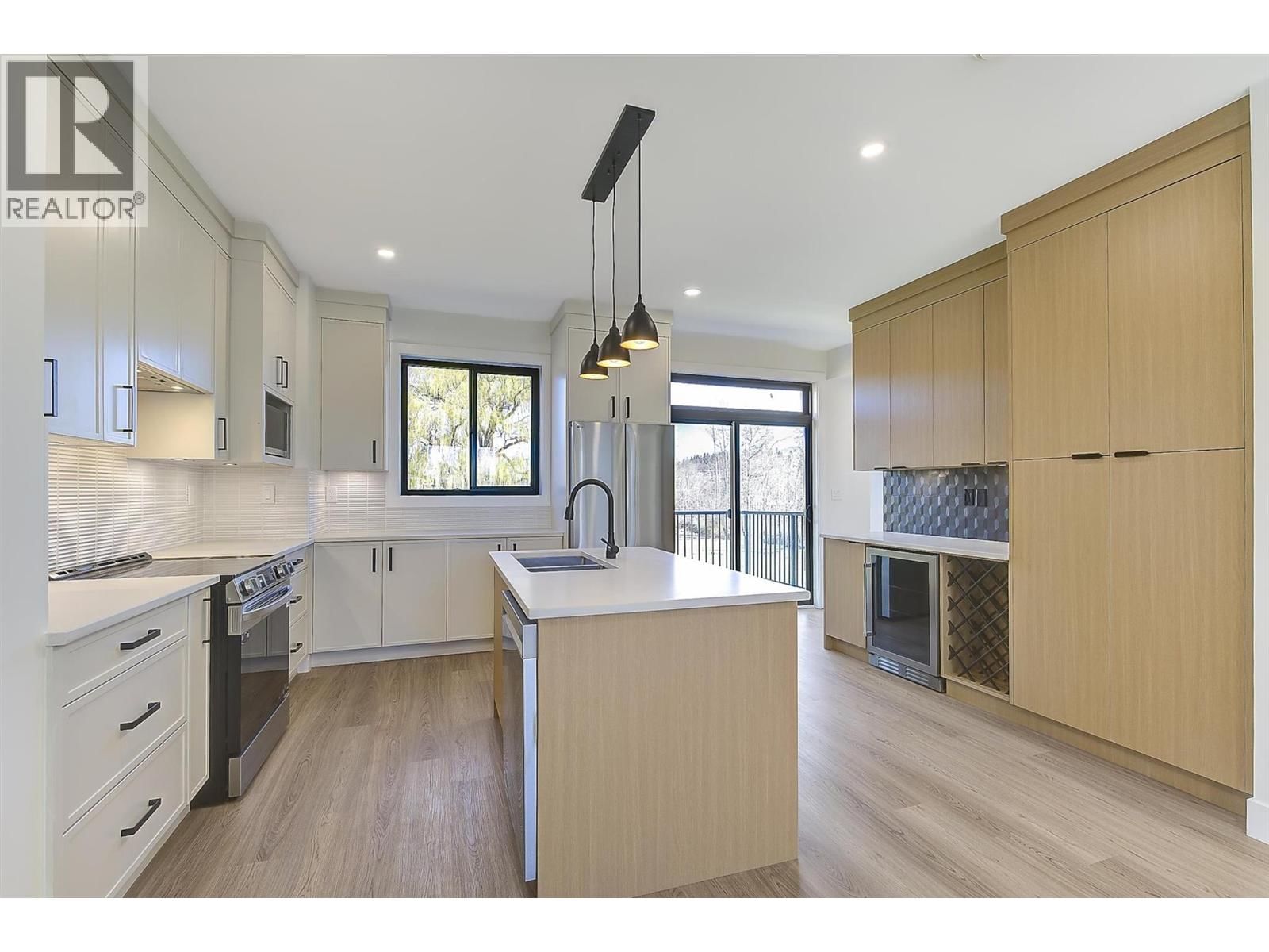 4 - 3590 REDECOPP ROAD Image 7