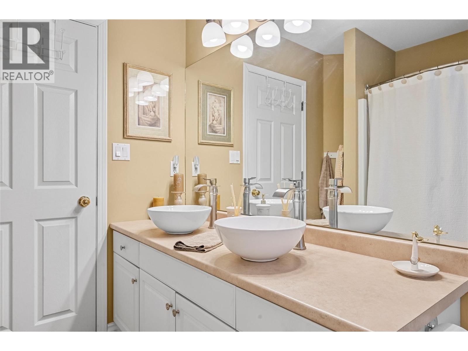 2524 PARKDALE PLACE Image 16