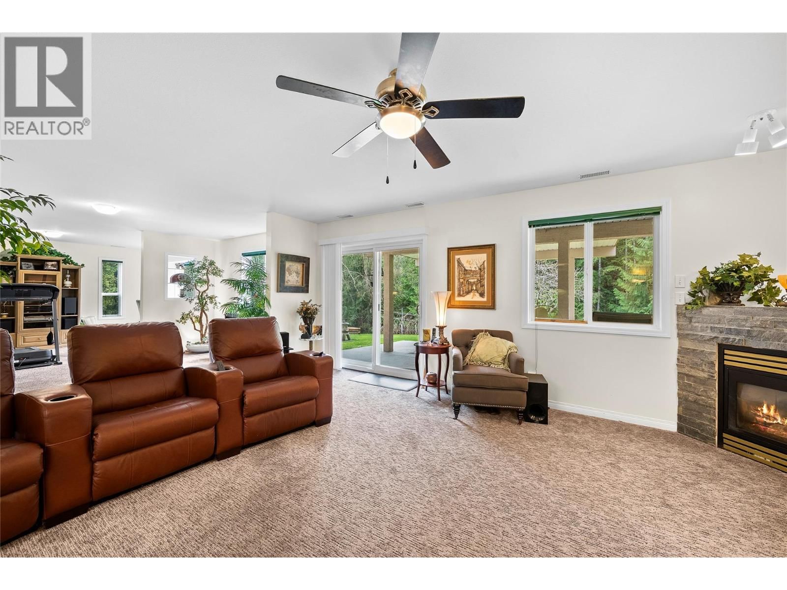 2524 PARKDALE PLACE Image 21