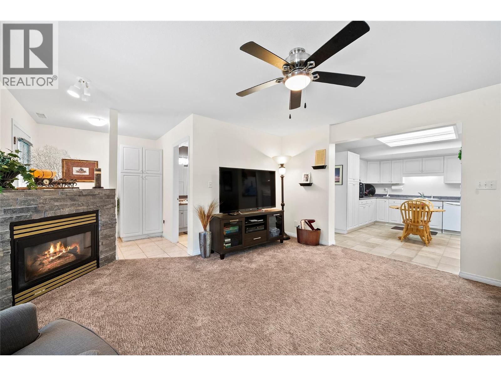 2524 PARKDALE PLACE Image 23