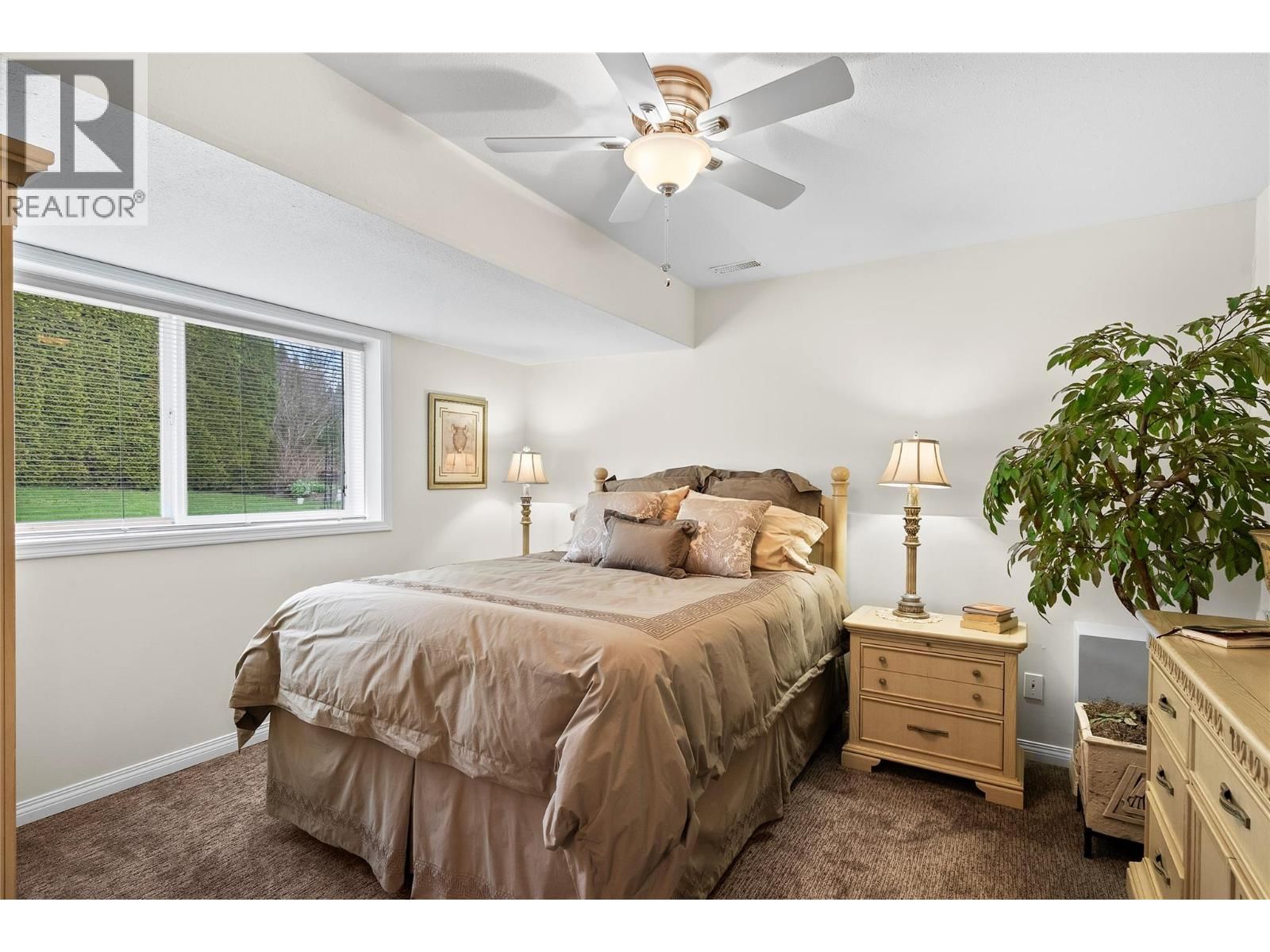 2524 PARKDALE PLACE Image 28