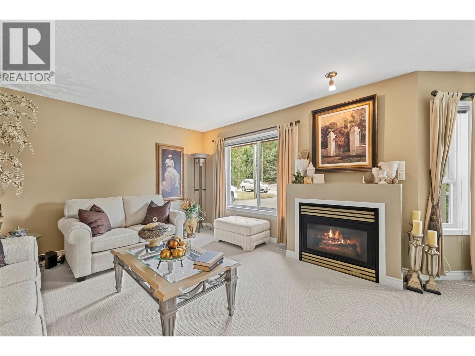 2524 PARKDALE PLACE Image 5