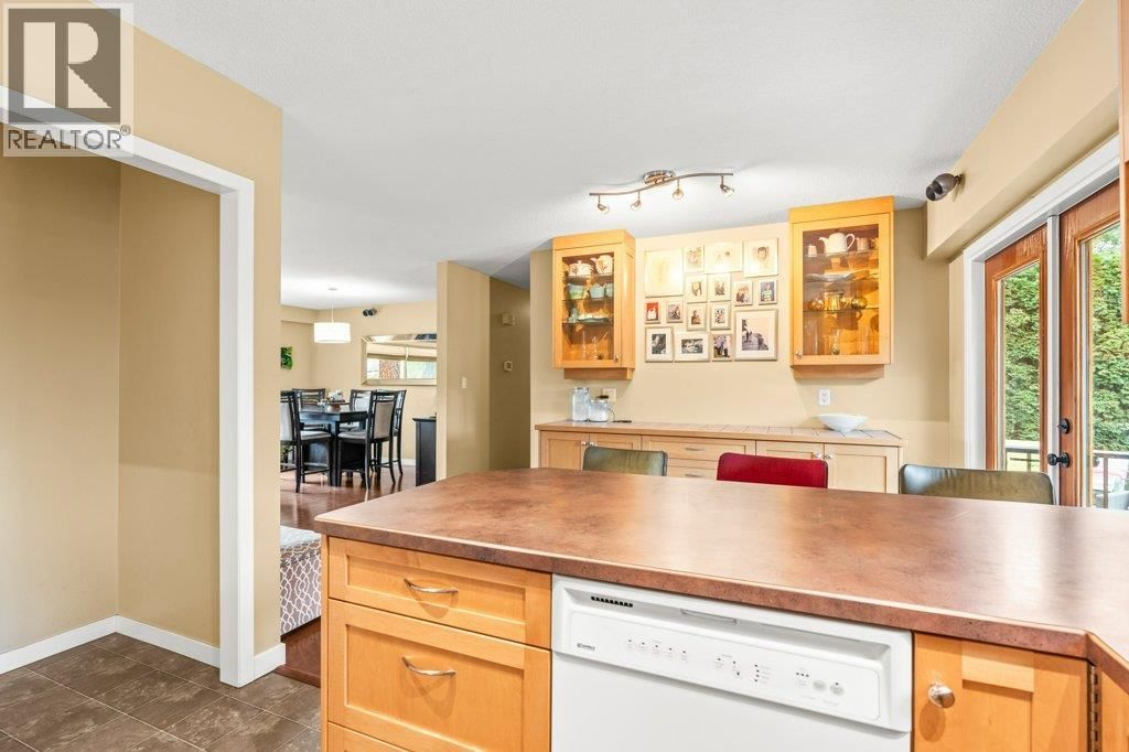 1784 HIGHLAND DRIVE NORTH Image 14