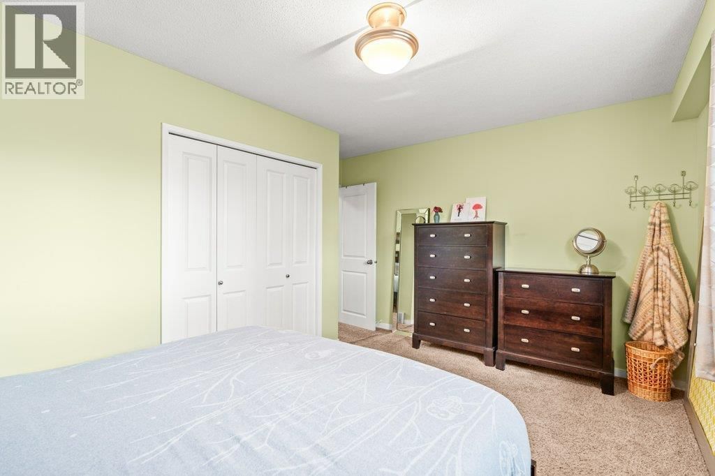 1784 HIGHLAND DRIVE NORTH Image 19