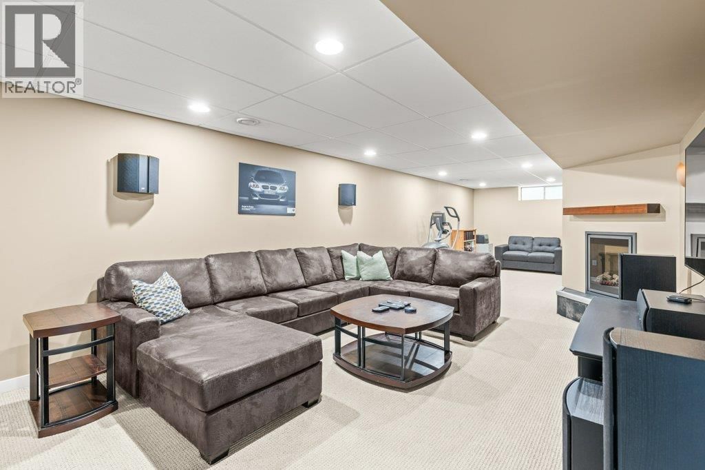 1784 HIGHLAND DRIVE NORTH Image 24