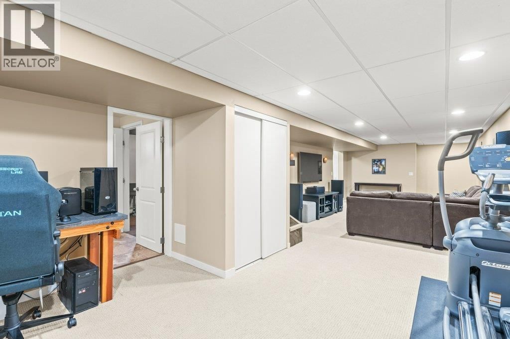 1784 HIGHLAND DRIVE NORTH Image 26