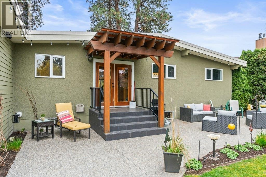 1784 HIGHLAND DRIVE NORTH Image 34