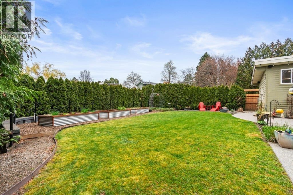 1784 HIGHLAND DRIVE NORTH Image 38