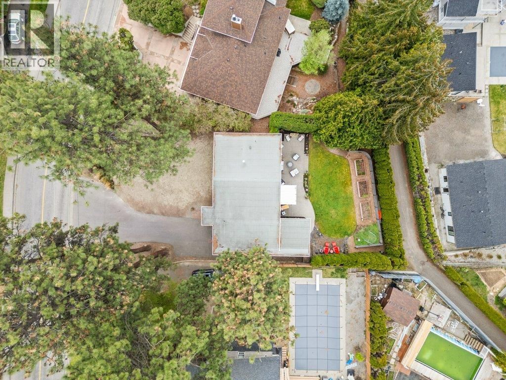 1784 HIGHLAND DRIVE NORTH Image 47