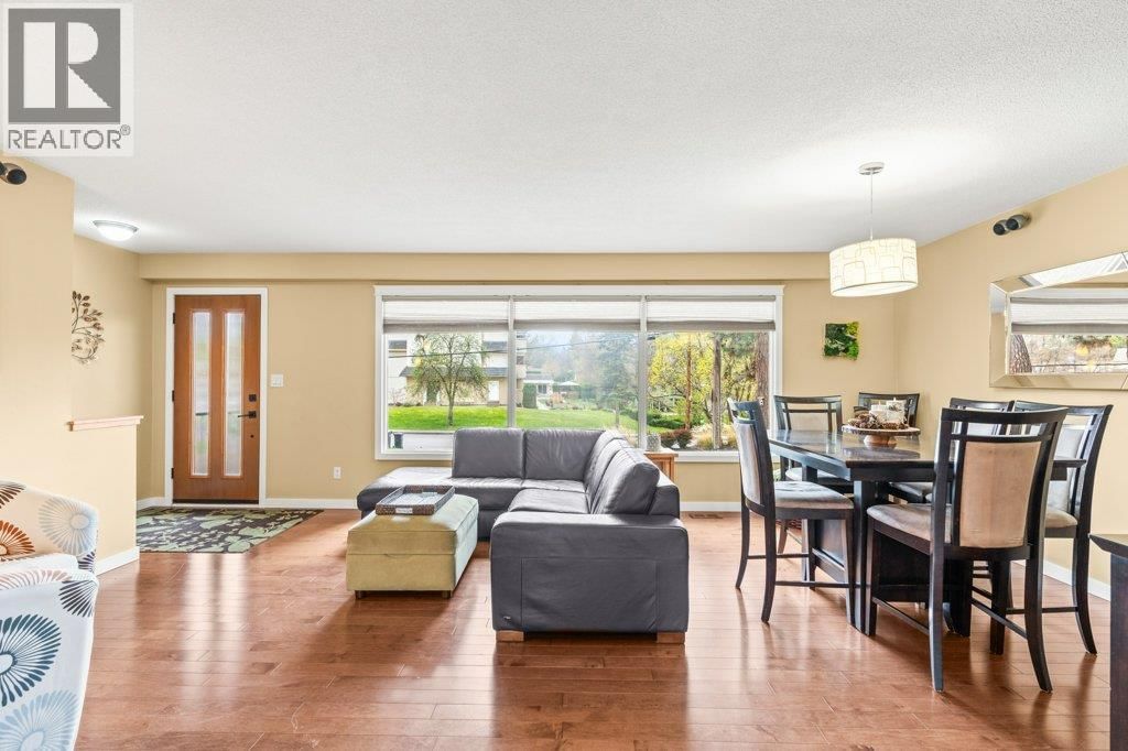 1784 HIGHLAND DRIVE NORTH Image 5