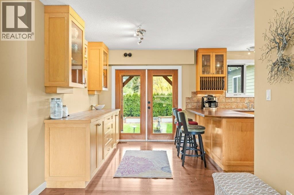 1784 HIGHLAND DRIVE NORTH Image 9